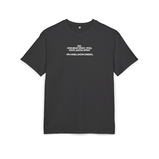 Vim Hned Text Graphic Tee | Minimal Czech Phrase Shirt